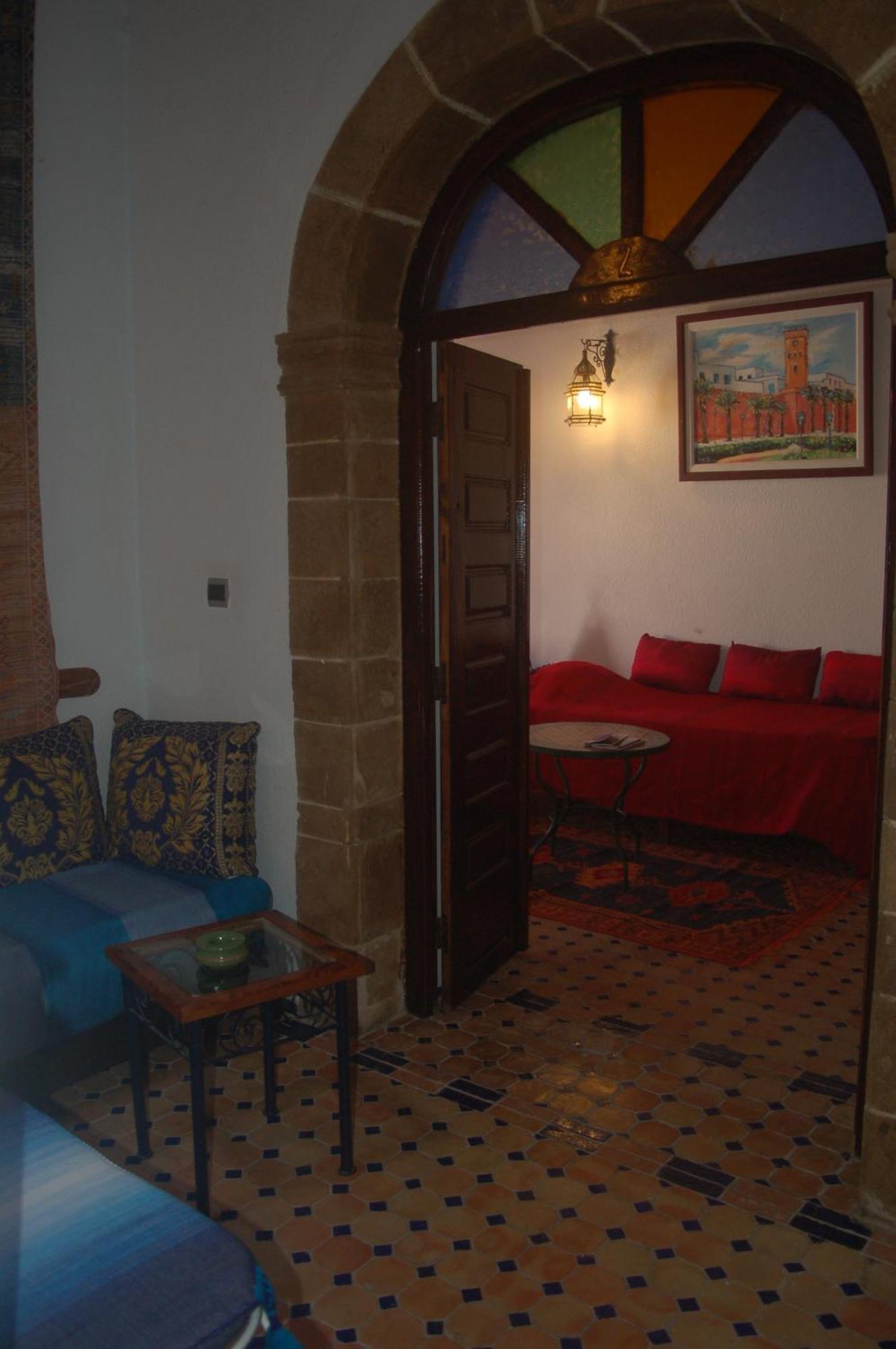 Riad Le Grand Large Эс-Сувейра Экстерьер фото