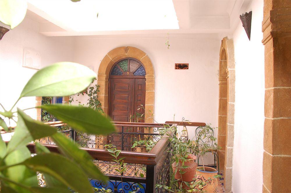Riad Le Grand Large Эс-Сувейра Экстерьер фото